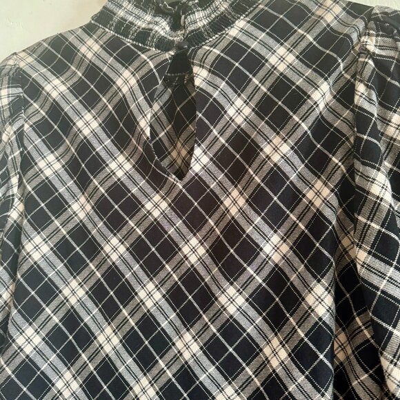 Veronica Beard Black and White Corbie Shirred Plaid Top size 6-8 - Picture 9 of 12